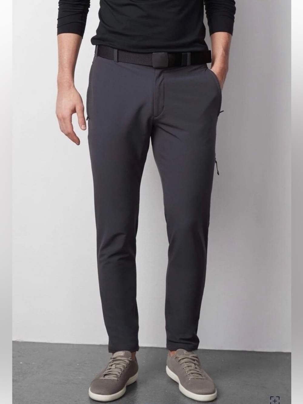 Mack Weldon Radius Flex Jogger pants in true black, size Large